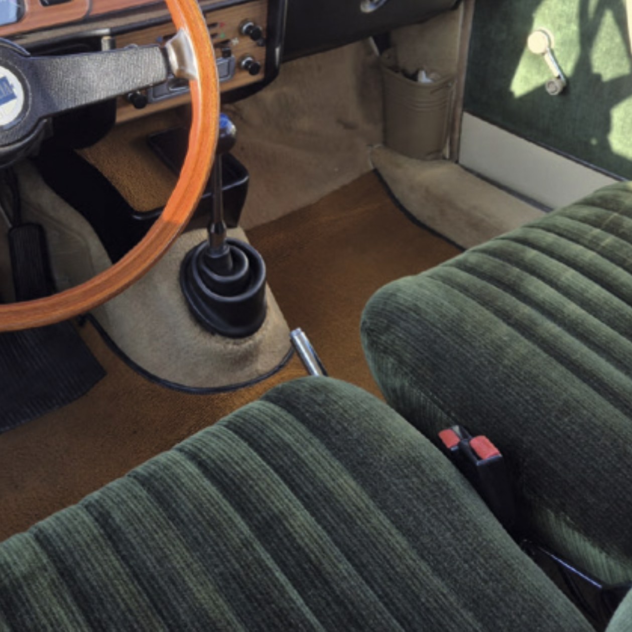 VETERAN CAR UPHLOSTERY